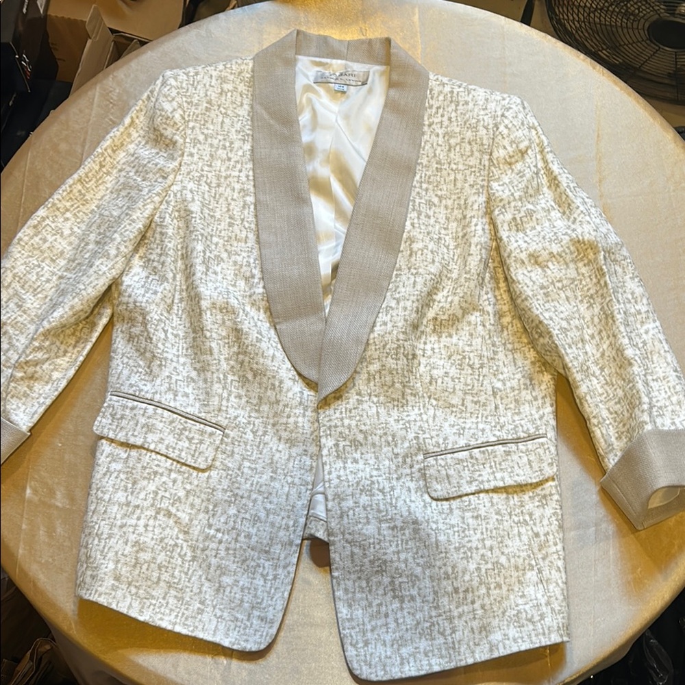 NWOT TAHARI TAN & CREAM LINEN BLAZER 14W